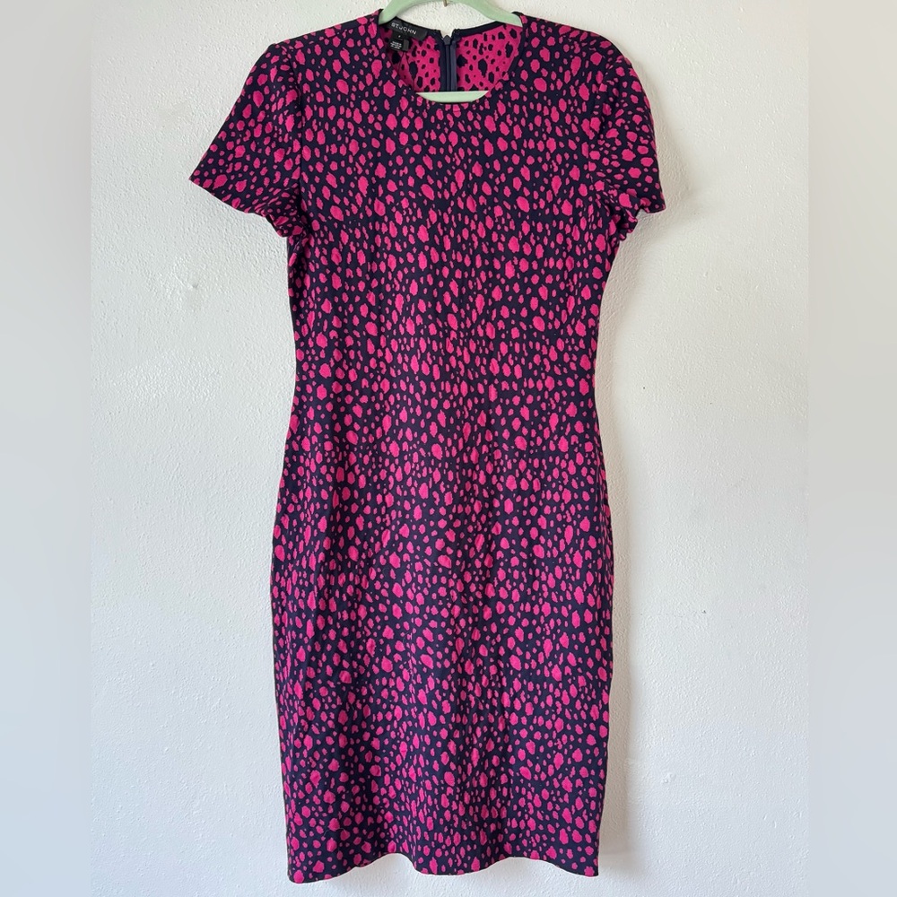 NWOT St. John Magenta Pink and Navy Blue Leopard Print Knit Midi Dress size 6